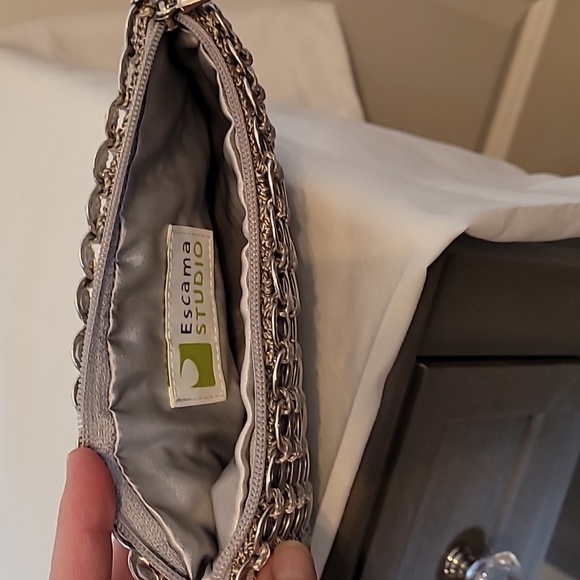 Escama studio upcycled pop top clutch - Picture 4 of 5